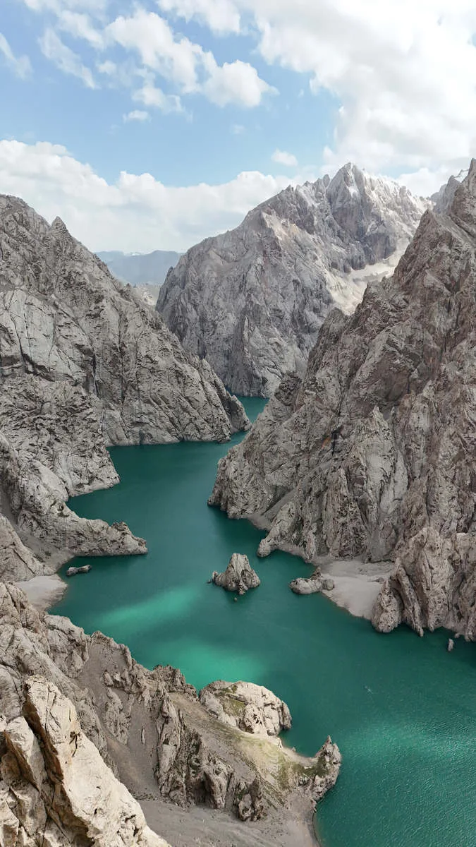 Asian Ring: The Best of Kazakhstan & Kyrgyzstan